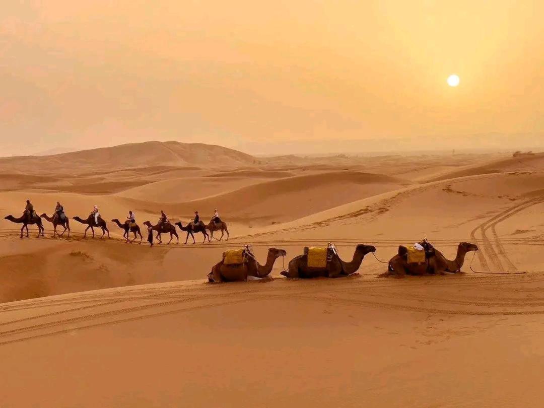 Готель Sahara House Мерзуга Екстер'єр фото